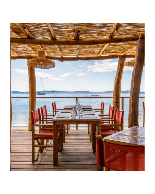 Réservez votre déjeuner en bord de mer et savourez calmars grillés, rigatoni vogonle, aïoli tradition et autres délices de la mer. 🌊
-
Book your lunch by the sea and enjoy grilled squid, rigatoni vogonle, traditional aioli and other delights from the sea. 🌊

#lebaillidesuffren #lovebailli #baillimoments #domainedubailli
#lespiedsdansleau #hotelview #seaview #beautifuldestinations #beautifulhotels #hotelstay #travellife #travelgram #hotellife #paca #visitvar #golfesttropez #provence #cotedazur #frenchriviera #poolwithaview #happyplace #perfectspot #mediterranée #mediterraneanlife #summervibes #bedroomview #infrontofthesea