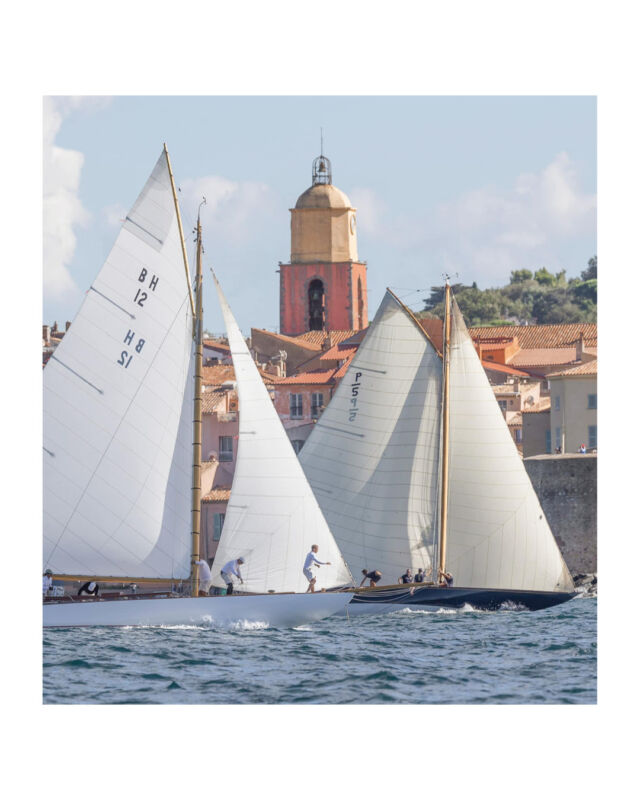Les Voiles de Saint-Tropez, du 29 septembre au 8 octobre 2023 🌊 Une fois par an, de multiples régates se réunissent dans le golfe de Saint-Tropez, regroupant près de 300 voiliers classiques et modernes. Profitez de ce magnifique spectacle en embarquant
avec notre partenaire @vedettesilesdor le mardi 3 octobre ou le samedi 7 octobre. Réservation auprès de la réception.
-
Les Voiles de Saint-Tropez, from September 29 to October 8, 2023 🌊 Once a year, multiple regattas meet in the Gulf of Saint-Tropez, bringing together nearly 300 classic and modern sailboats. Enjoy this magnificent spectacle while boarding
with our partner @vedettesilesdor
Tuesday October 3 or Saturday October 7. Reservation at reception.

#lebaillidesuffren #lovebailli #hotellife #hoteldecharme #lesvoilesdesttropez #lesvoiles #sainttropez #sttropez #frenchriviera