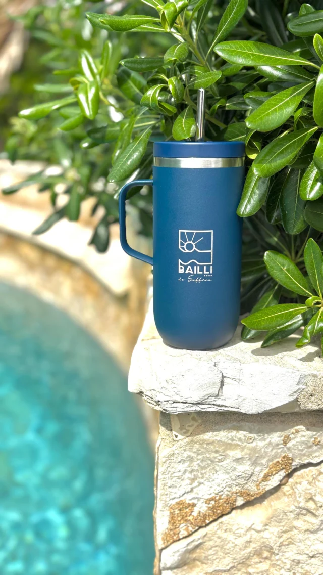 La cold cup la plus fraîche de la Côte d’Azur 🧊 En vente dès à présent au Bailli de Suffren 💧 
-
The freshest cold cup on the Côte d’Azur 🧊 On sale now at Le Bailli de Suffren 💧 

#lebaillidesuffren #lovebailli #baillimoments #domainedubailli #lespiedsdansleau #hotelview #seaview #beautifuldestinations #beautifuldestinations #perfectspot #happyplace #seaview #sainttropez #var #visitvar #golfedesainttropez #southoffrance #southernliving #frenchriviera #mediterranee #mediterraneanvibes #hotelwithaview #hotellife #beautifulhotels #hotelstay #hoteldesign #travelgram #travellife #slowlife @qwetch.fr